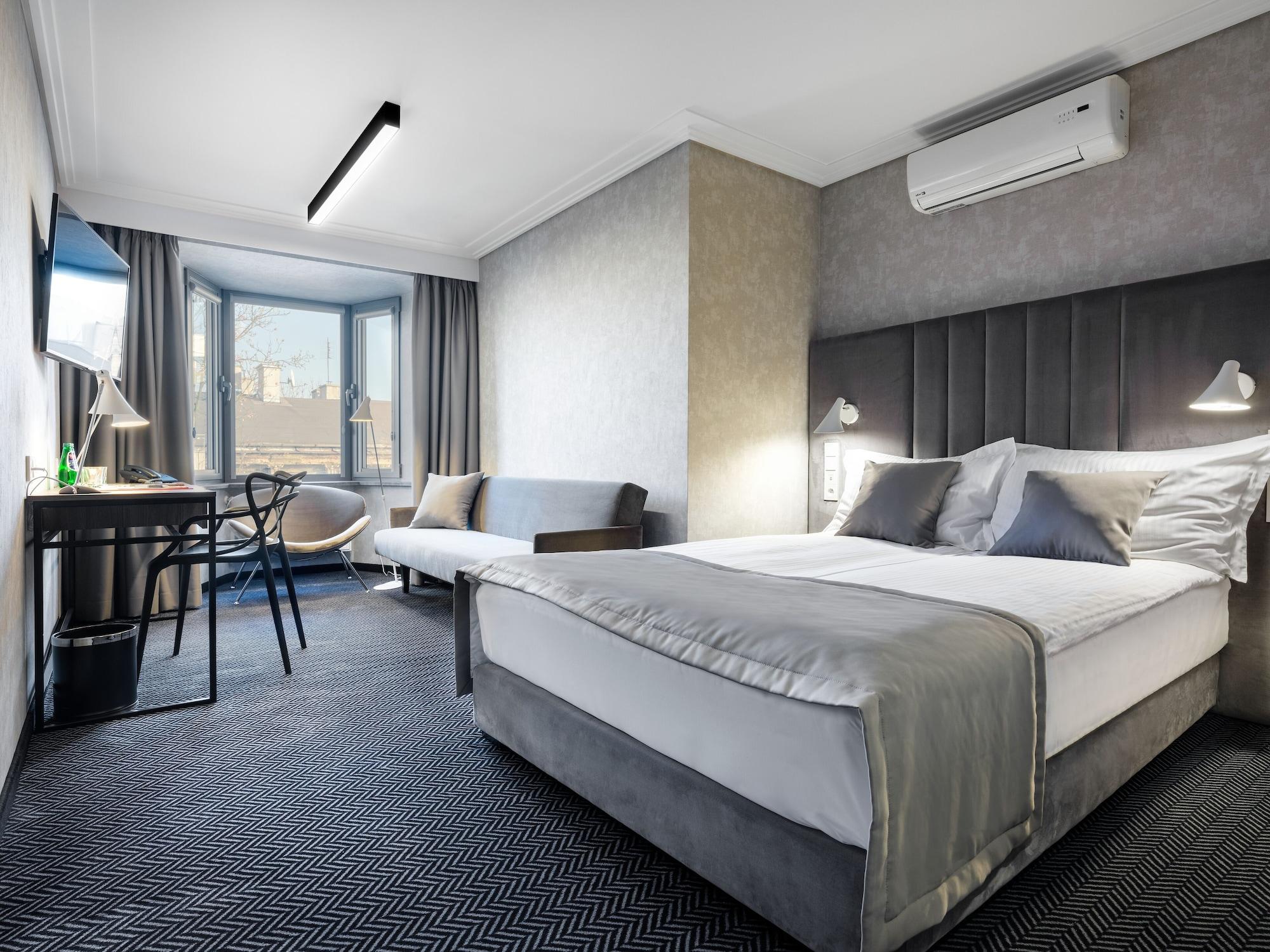 Logos Hotell 3*