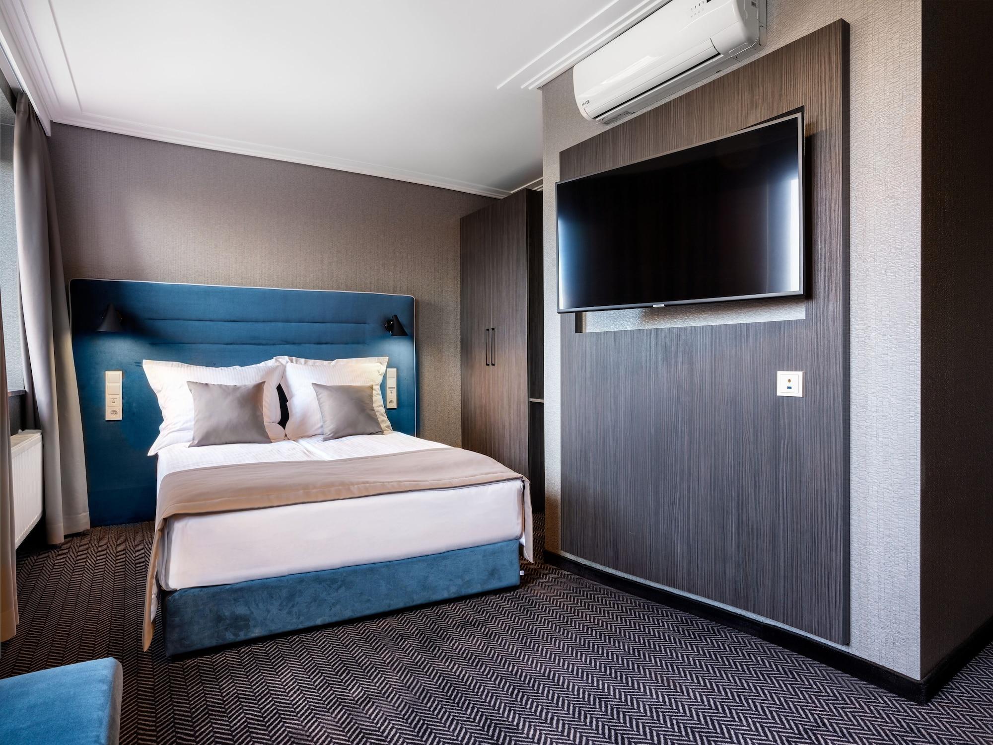 Logos Hotell 3*