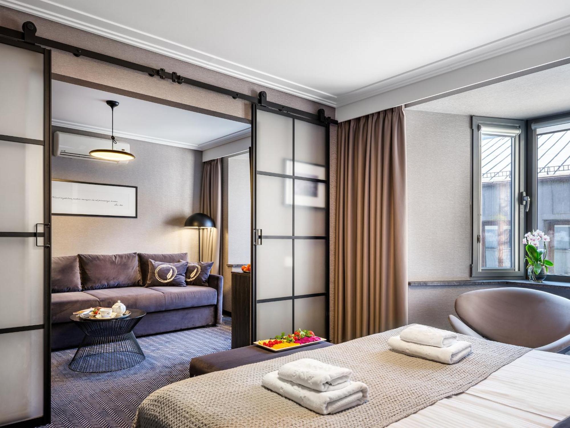 Logos Hotell 3*